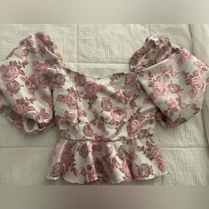Cropped Pink Flowery Puff Sleeve Top